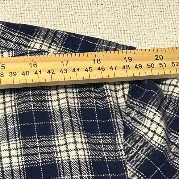 St Johns Bay Shirt Mens Size Large Long Sleeve Black Plaid Button Down - Picture 9 of 16